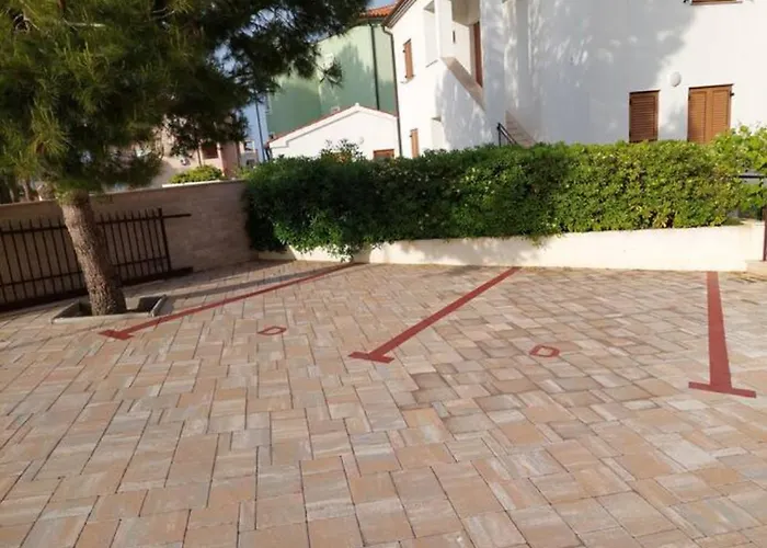 Modern Ana Premantura