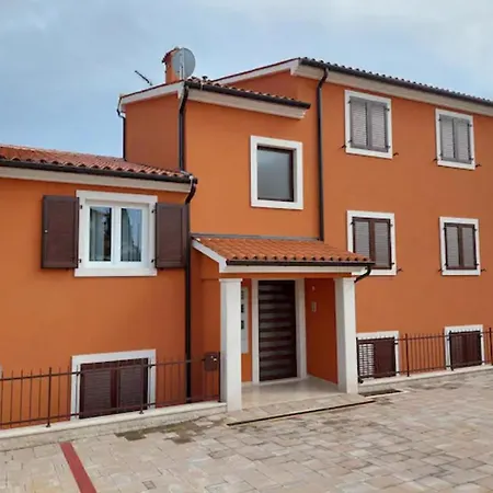 Modern Ana Apartment