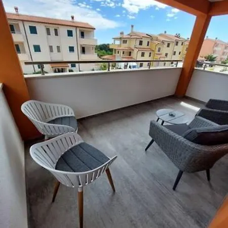 Apartment Modern Ana Premantura